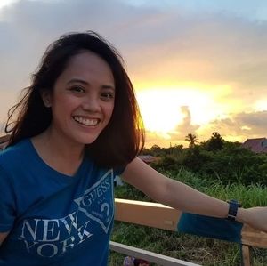 Meet your Posher, Aya